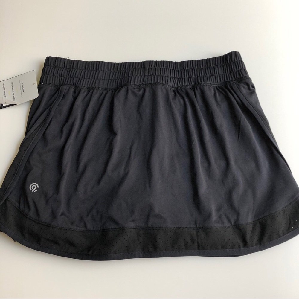 Women’s mid rise atheletic skirt